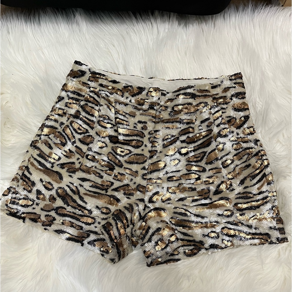 Leopard Sequins Shorts